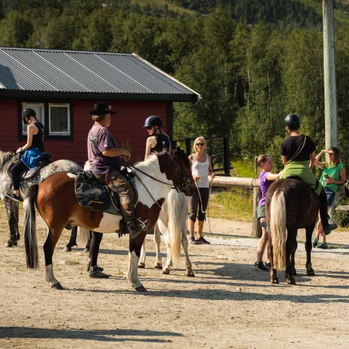 Ridning - Geilo Hestesenter