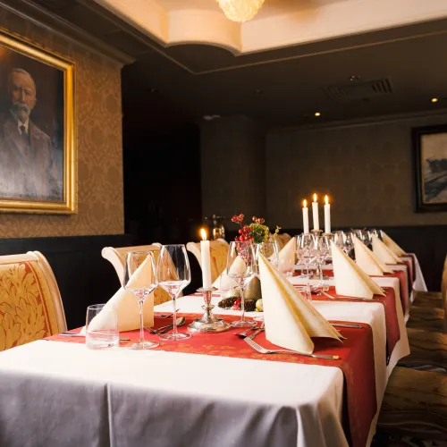 Jul på Dr.Holms hotel