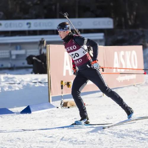 Sesongstart Leo utøver på ski
