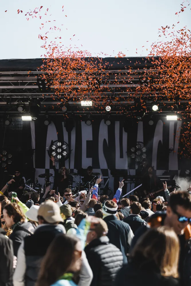 Geilos største påskeparty scene konfetti 2025