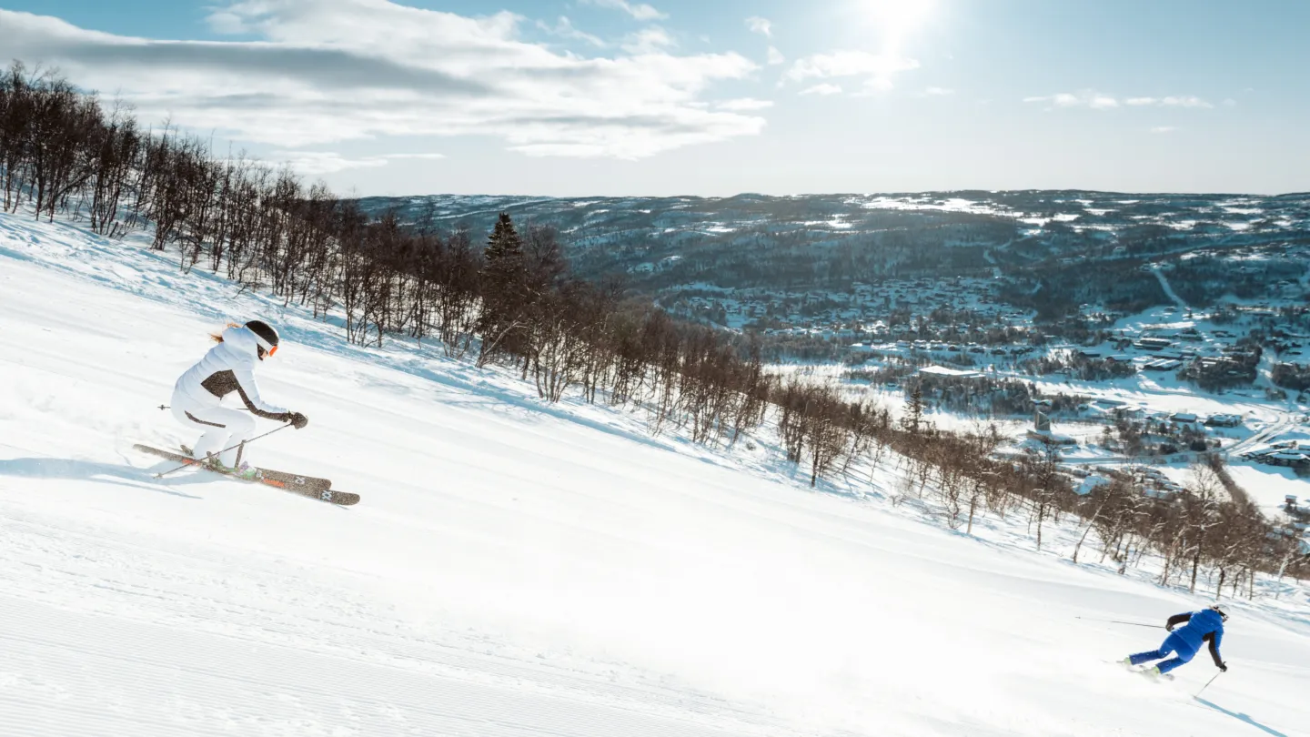 SkiGeilo sol og carving i bakken